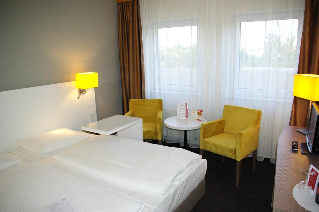Astral'Inn Leipzig Hotel & Restaurant Extérieur photo